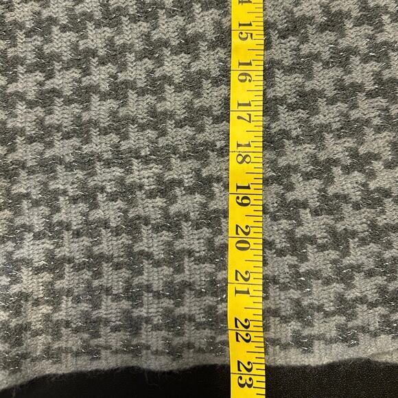 Gray Houndstooth Fringe Hem Poncho Cape One Size - Picture 5 of 5